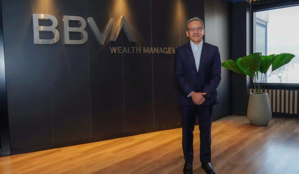 Primicia | BBVA Colombia relanza oferta para clientes premium y ultra premium; abrirá nuevas oficinas especializadas Diego Riveros, director de Global Wealth de BBVA Colombia