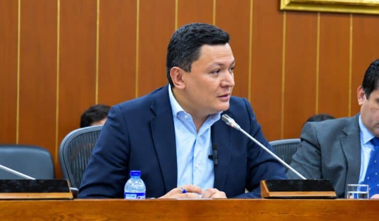Gobierno reactivará cobro de peaje de Palmas y revisa financiación de obras viales en el Oriente antioqueño Director de Invías, Juan Camilo Ostos