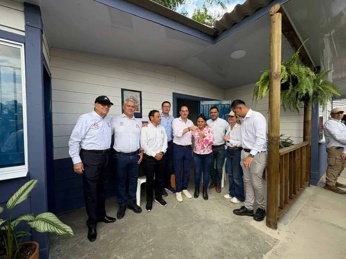 Home - Valora Analitik Entrega Adopta un Hogar en Quindío