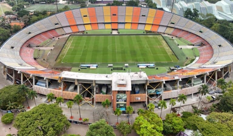 Estadio Atanasio Girardot de Medellín termina primera fase de obras y prepara licitación para su modernización Estadio Atanasio Girardot de Medellín termina primera fase de obras