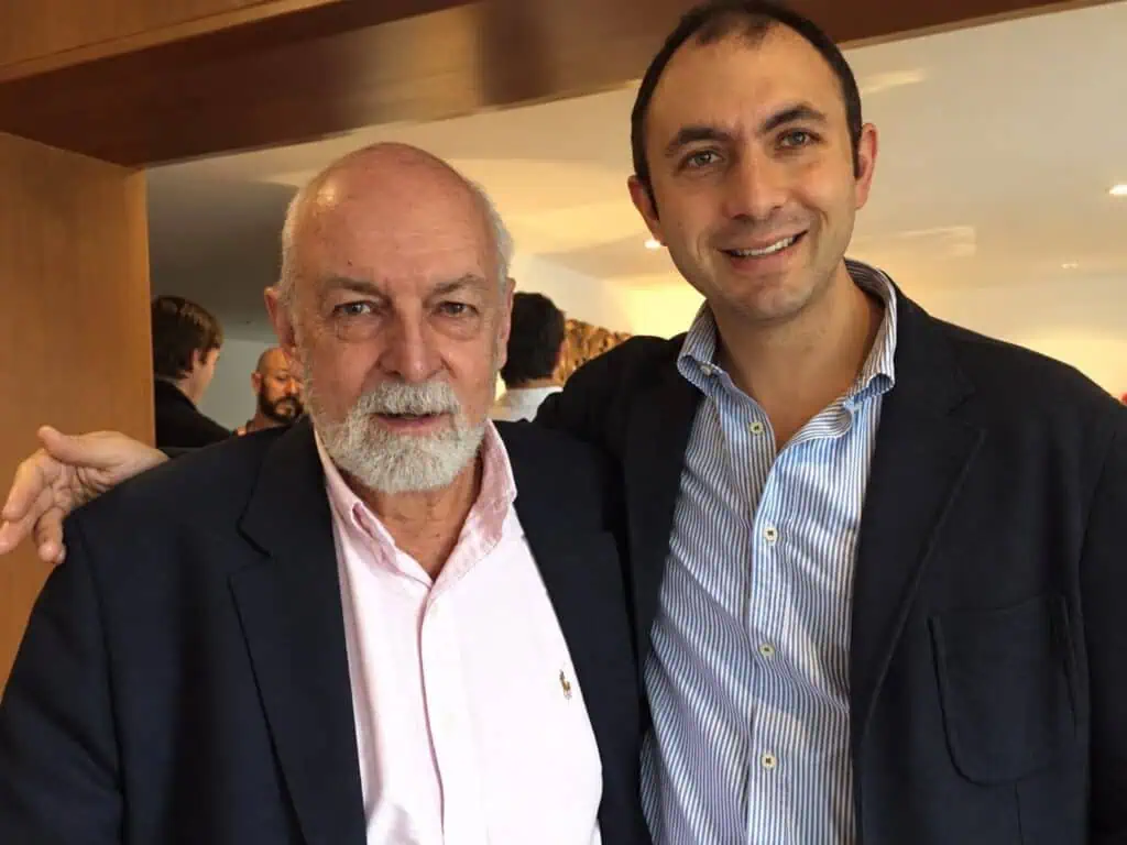 Entrevista | Así logró La Fragata consolidarse como uno de los restaurantes más famosos de Colombia; revela plan a 2030 Felipe Calderón (QEPD) y su hijo Alejandro Calderón Silva (QEPD), padre y hermano de la actual CEO. Foto: cortesía Grupo La Fragata.