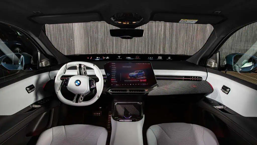 BMW estrena carro eléctrico en Colombia que puede ir y volver de Bogotá a Medellín con una sola carga: precio y características Interior nueva BMW iX3