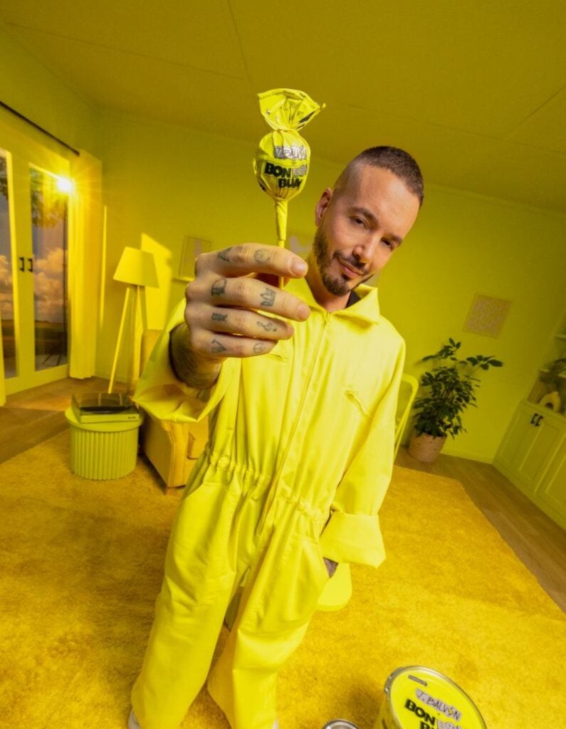 Nueva colaboración entre Bon Bon Bum y J Balvin proyecta llevar 55 millones de bombones a 15 países J Balvin y Bon Bon Bum