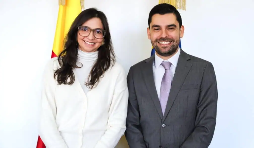 Jorge Llano Salamanca es el nuevo subsecretario técnico de Hacienda de Bogotá tras su paso por el AMV Jorge Llano Salamanca es el nuevo subsecretario técnico de Hacienda de Bogotá