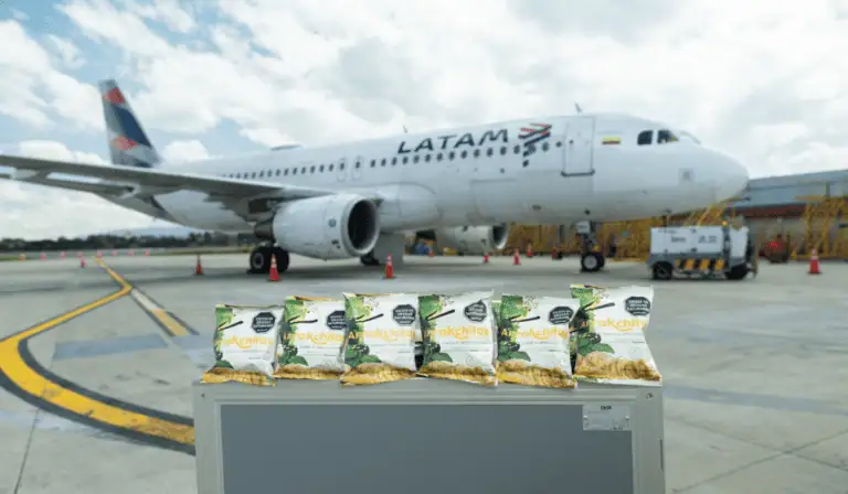 Latam Airlines Colombia inicia la celebración de sus 15 años con productos de empresarios del Tolima a bordo Latam Airlines Colombia inicia la celebración de sus 15 años con productos de empresarios del Tolima a bordo