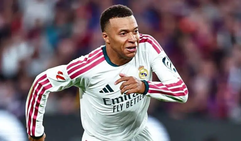 Mbappé se disculpa con China por una broma, pero pone en riesgo un mercado millonario para el Real Madrid y LaLiga Mbappé se disculpa con China por una broma, pero pone en riesgo un mercado millonario para el Real Madrid