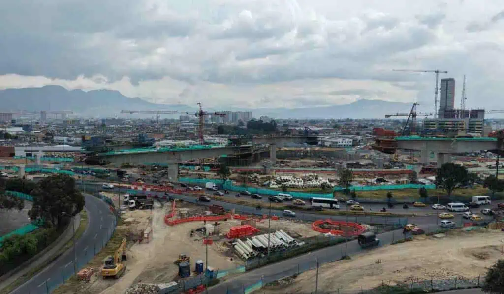 Megaobra de más de medio billón de pesos en la Calle 13 acelera construcción: Conconreto revela detalles y fecha en que se entregará Megaobra del puente de la calle 13 en Bogotá
