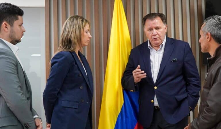 Home - Valora Analitik Ministerio de Agricultura con directivos de Éxito