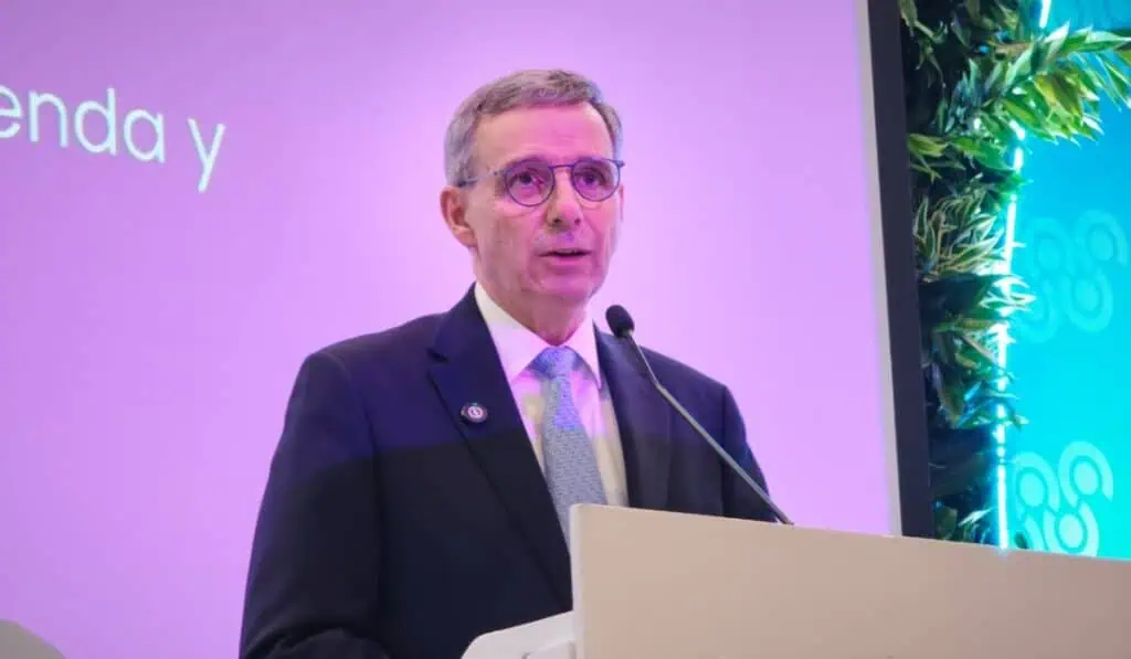 Nueva reforma del Gobierno De la Espriella trae más impuestos para cerveza, licores y cigarrillos Ministro de Hacienda, Miguel Gómez Martínez.