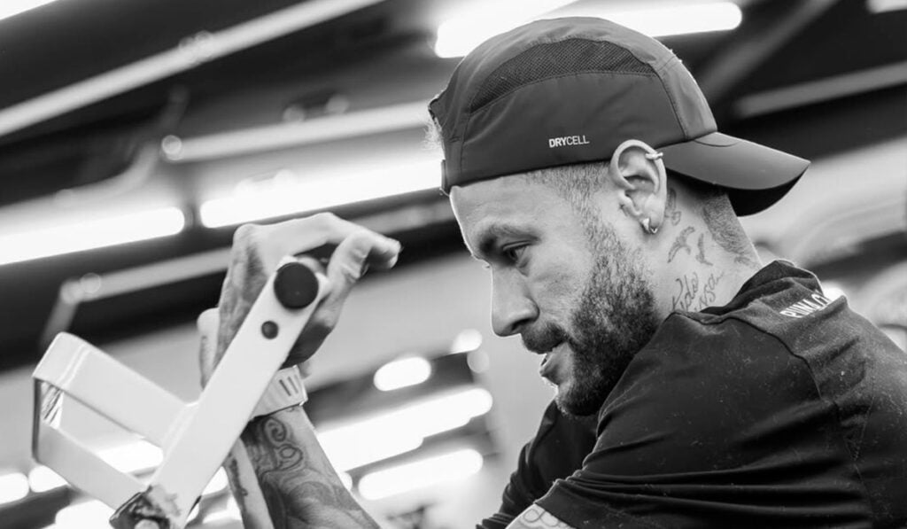 Neymar Jr acelera su regreso a las canchas con millonaria terapia de US$20.000 Una lesión que ya suma 31 días de ausencia