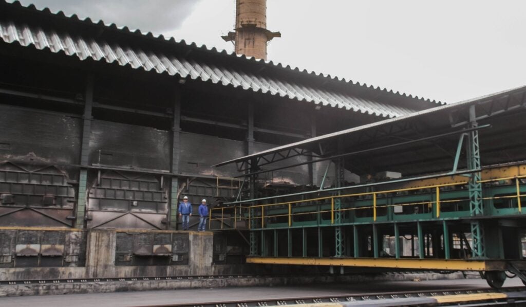 El carbón vuelve al centro del debate sobre la seguridad energética en la Cumbre Colombiana del Carbón y Coque 2026 Planta Carbón