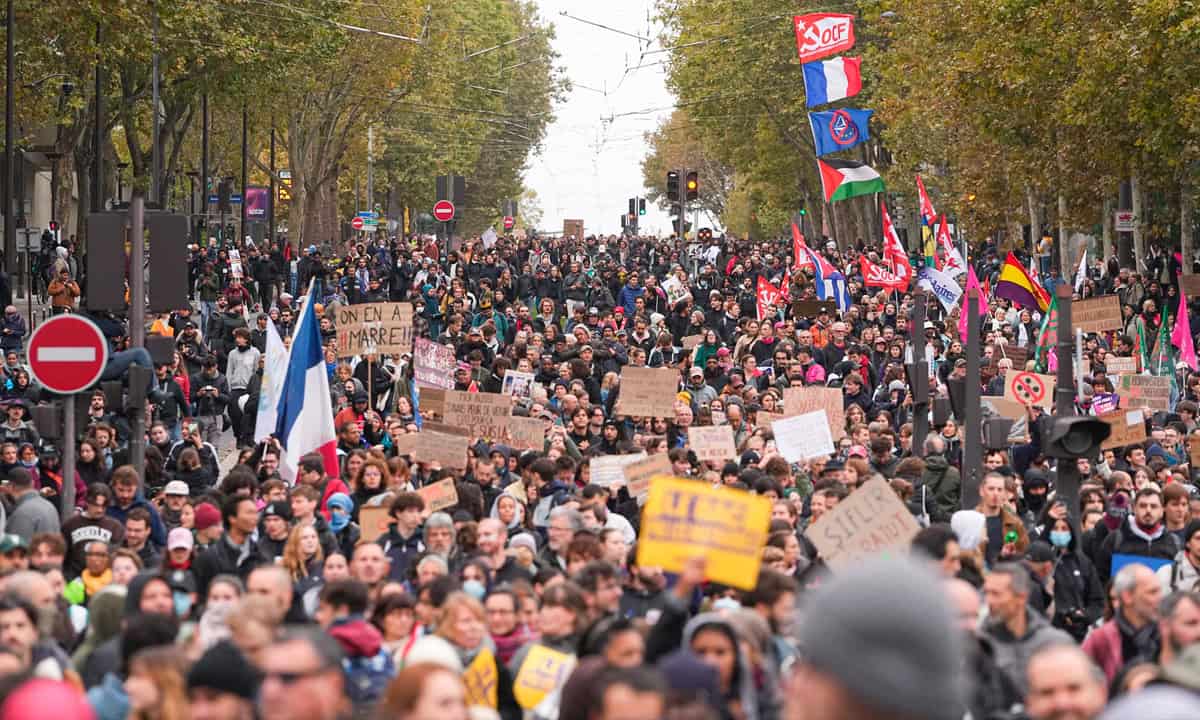 Nuevas protestas en Francia dejan al menos 135 detenidos y movilizan a 70.000 agentes