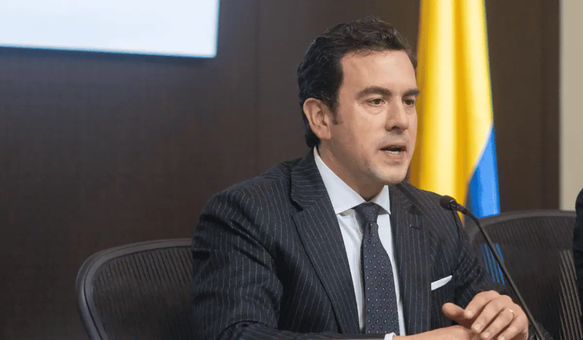 Home - Valora Analitik Rodrigo Lara, ministro del Interior