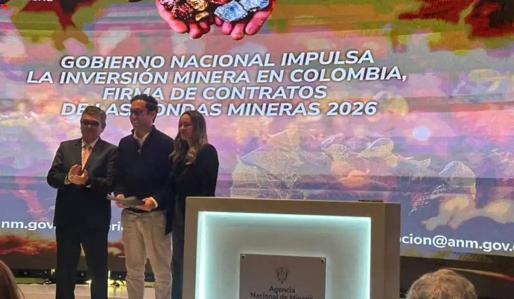 Gobierno firma nueve contratos de ronda minera para proyectos de oro, cobro, polimetálicos y fosfatos Ronda de la ANM. Imagen: Valora Analitik