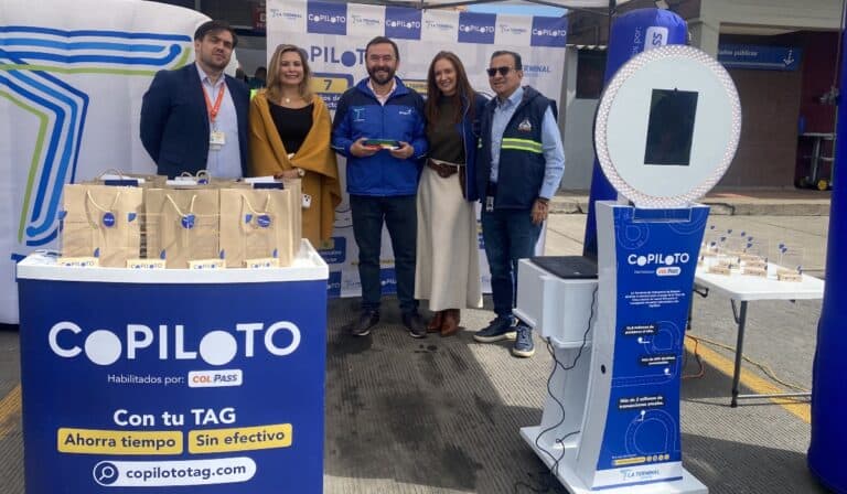Terminal de Transporte de Bogotá elimina pago en efectivo de la Tasa de Uso y avanza hacia operación 100 % digital de la mano de Copiloto Colombia Terminal de Transporte de Bogotá elimina pago en efectivo de la Tasa de Uso