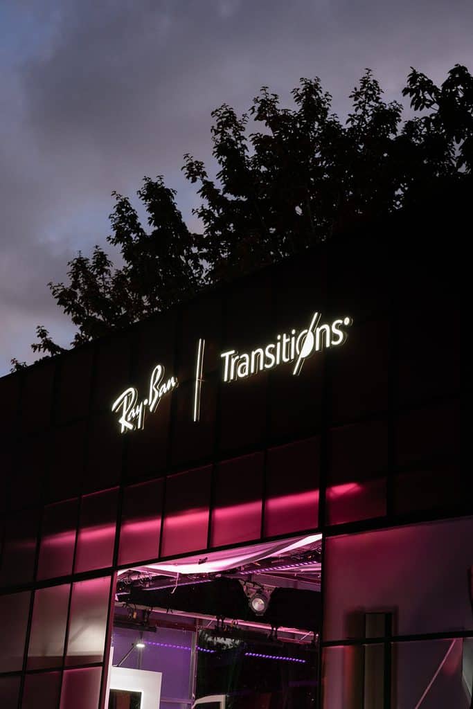 Ray-Ban llega a sus 90 años con Meta, Transitions y festivales como apuestas en Colombia Activación de Ray-Ban en el Festival Cordillera 2026. Foto: Cortesía.