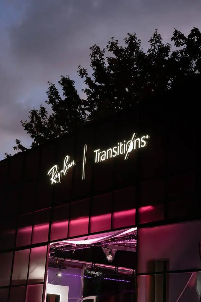 Ray-Ban llega a sus 90 años con Meta, Transitions y festivales como apuestas en Colombia Activación de Ray-Ban en el Festival Cordillera 2026. Foto: Cortesía.