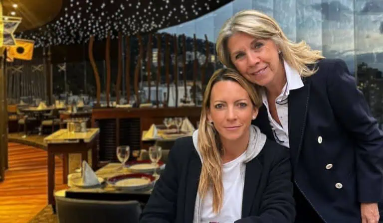 Entrevista | Así logró La Fragata consolidarse como uno de los restaurantes más famosos de Colombia; revela plan a 2030 María Teresa Calderón Silva, CEO de Grupo La Fragata (izquierda), y su madre, María Clemencia Silva de Calderón, subgerente. Foto: cortesía Grupo La Fragata, montaje Valora Analitik.
